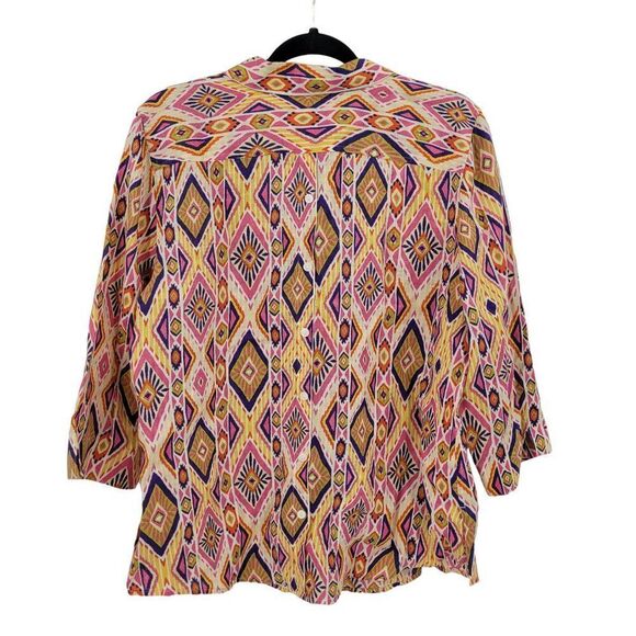 Chico's Top Blouse NO-IRON Ikat Linen Button-Back Shirt Size 2 Pink Southwestern - Picture 5 of 11